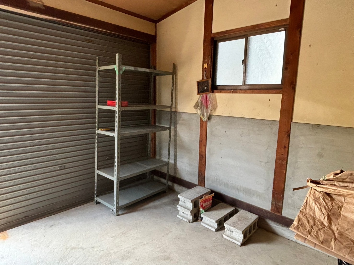 片付け後の倉庫