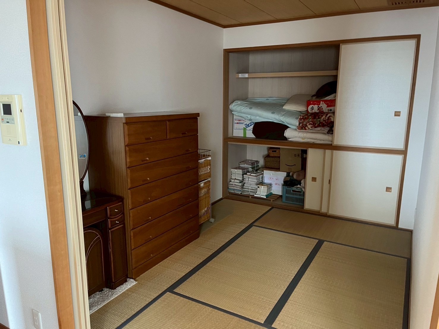 生前整理前の和室