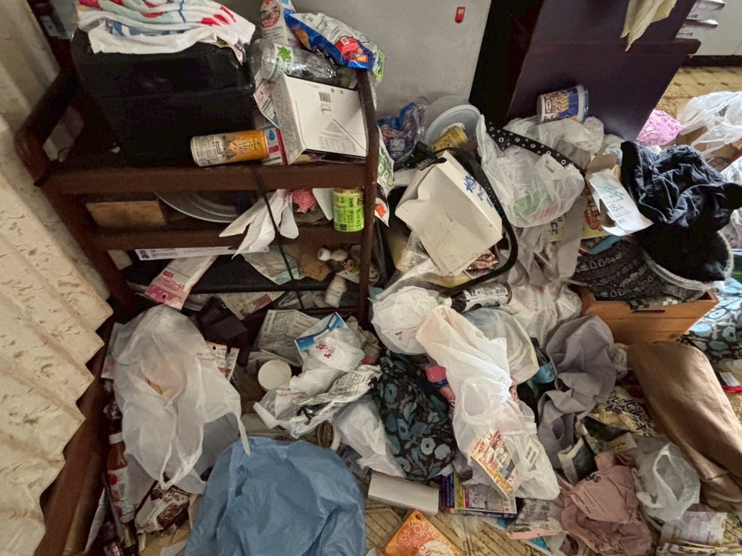ゴミ屋敷片付けビフォー