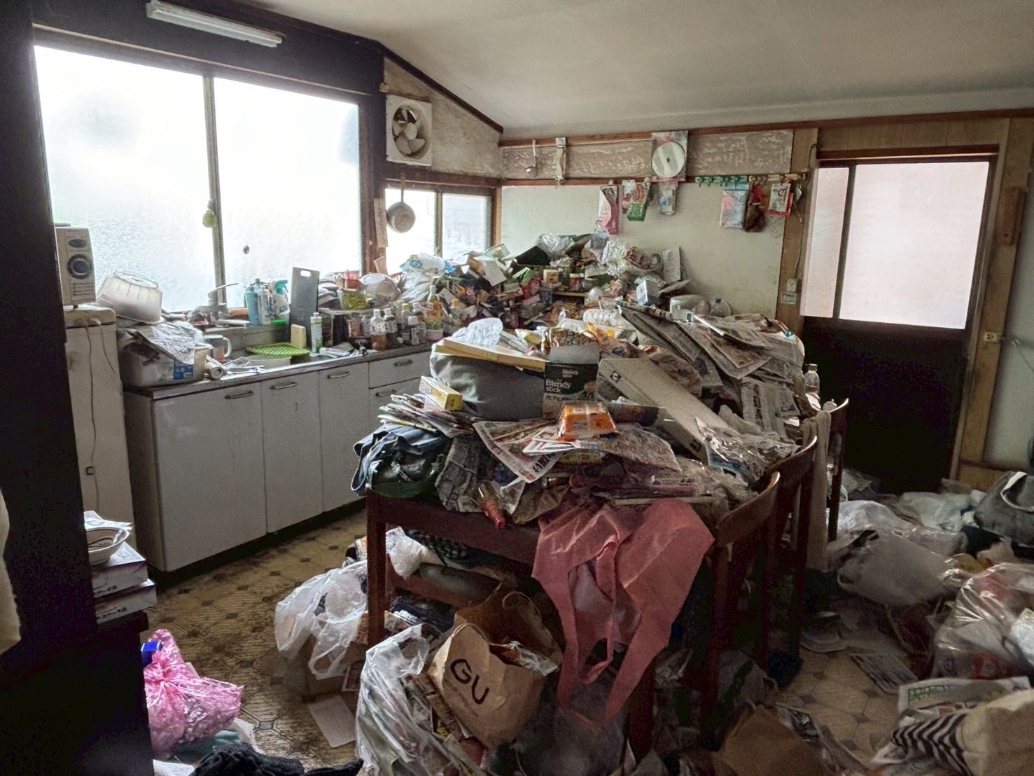 ゴミ屋敷片付けビフォー