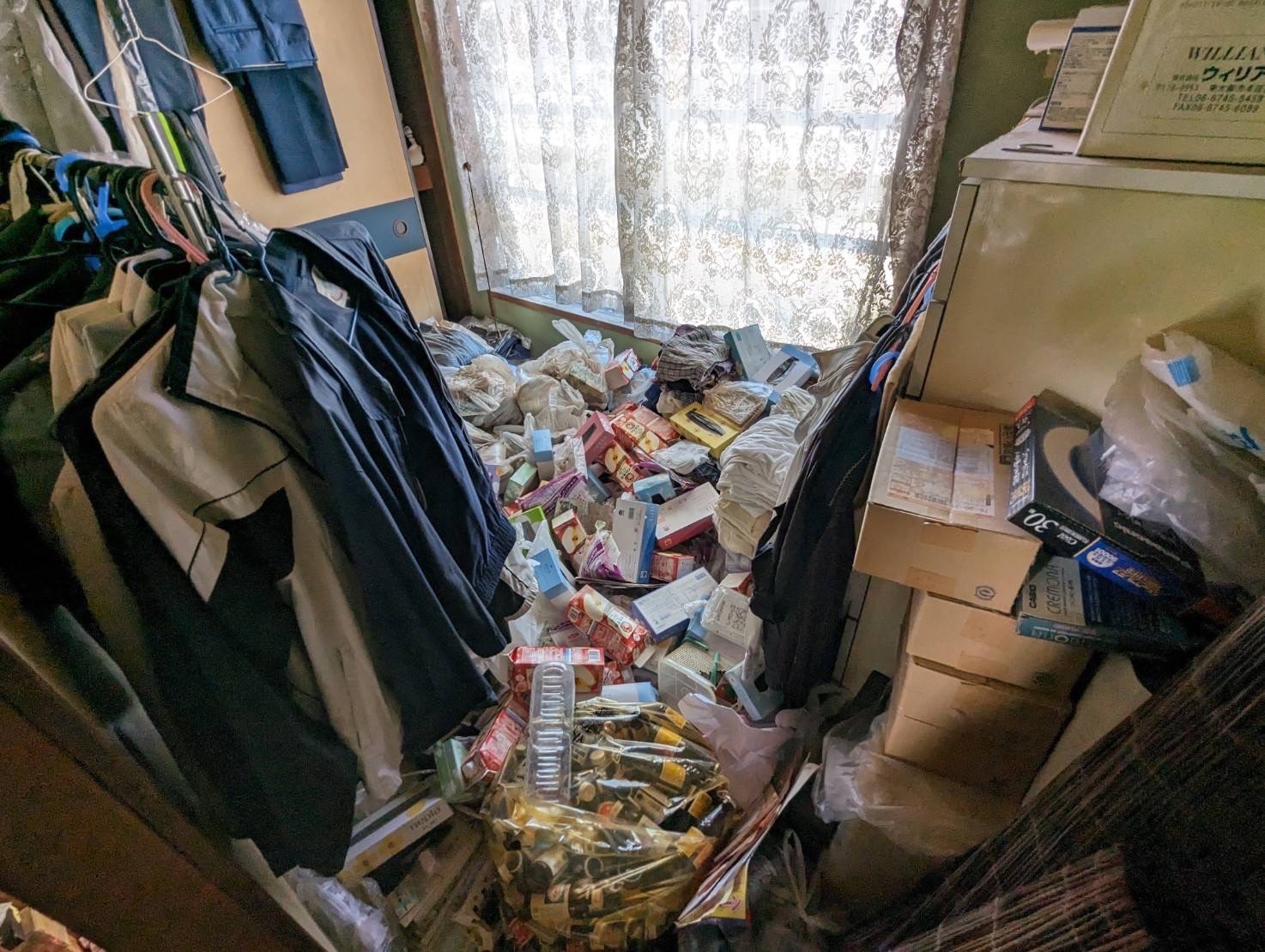 ゴミ屋敷片付け前の様子